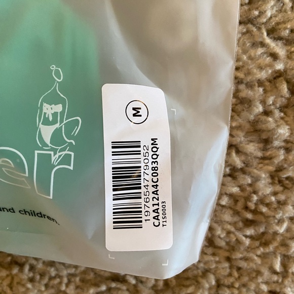 Cupshe swimsuit - Picture 6 of 7